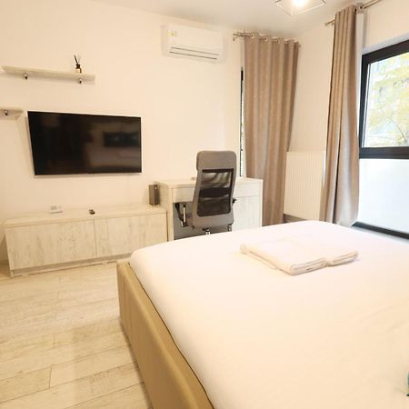 Smart Concept Living Plaza Apartment Bucharest Exterior photo