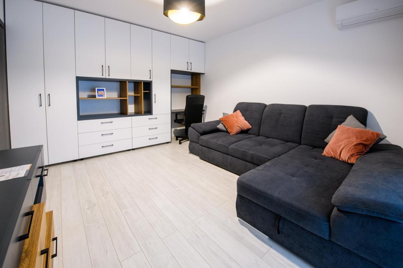 Smart Concept Living Plaza Apartment Bucharest Exterior photo