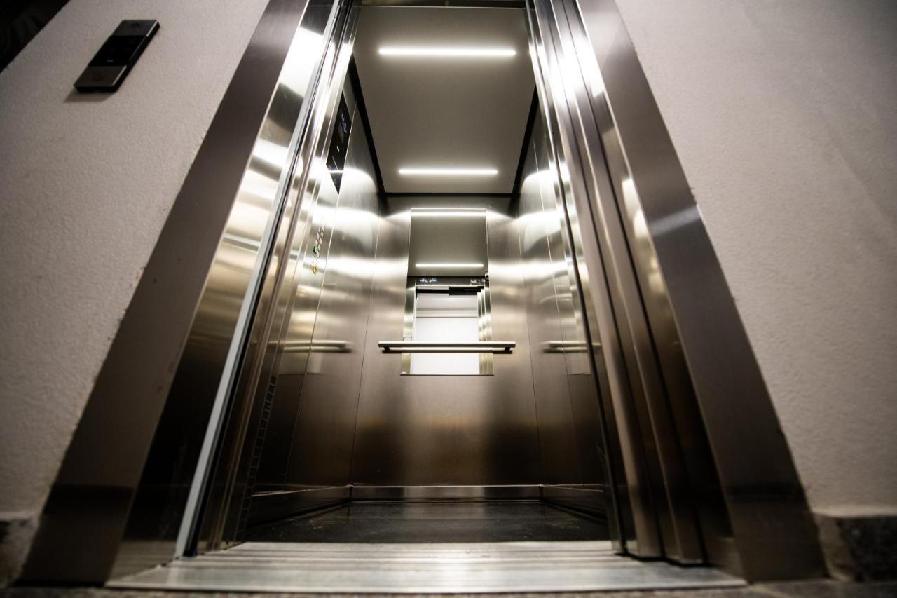 Smart Concept Living Plaza Apartment Bucharest Exterior photo
