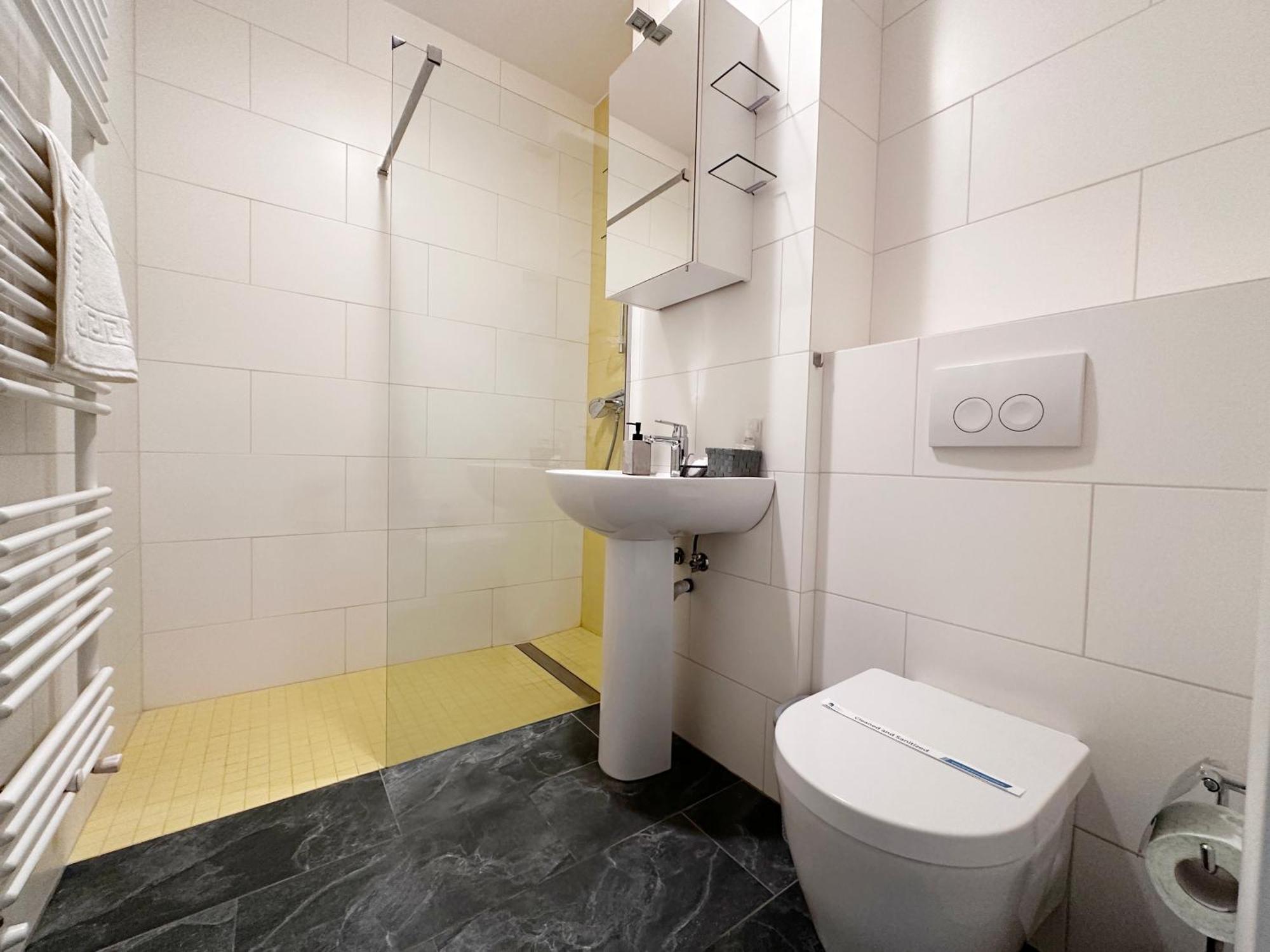 Smart Concept Living Plaza Apartment Bucharest Room photo